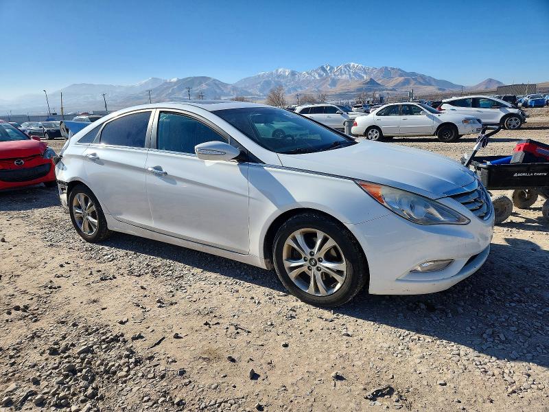 Photo 4 from auction – 2011 HYUNDAI SONATA SE with VIN 5NPEC4AC8BH303224