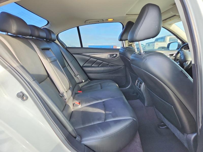 Photo 10 from auction – 2014 INFINITI Q50 with VIN JN1BV7AP7EM686524
