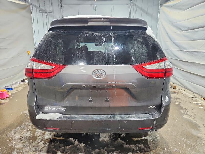 Photo 6 from auction – 2016 TOYOTA SIENNA with VIN 5TDYK3DC2GS718000