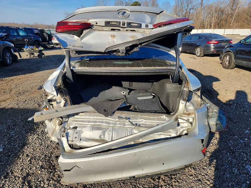 Photo 6 from auction – 2015 LEXUS IS 250 with VIN JTHBF1D21F5050148
