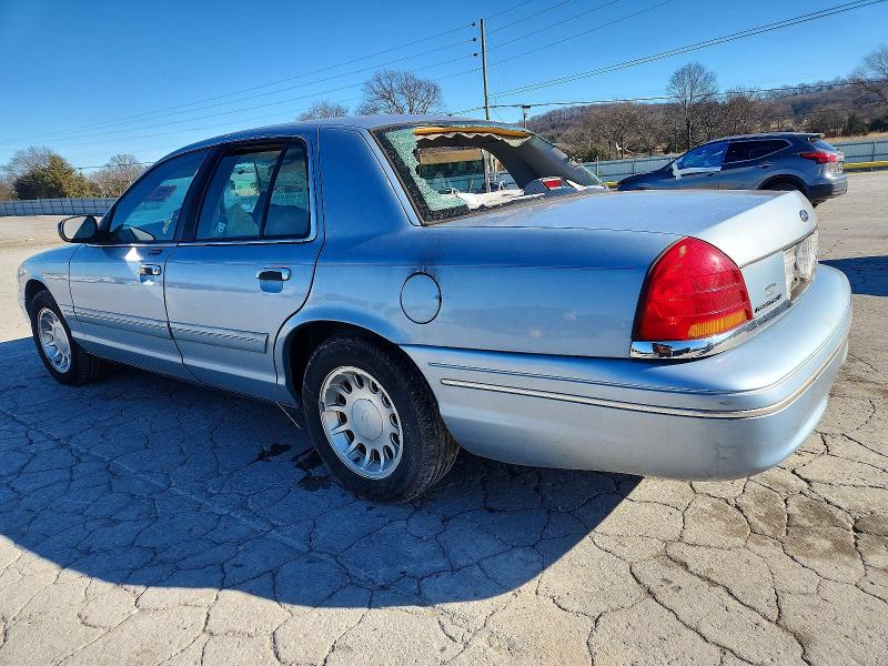 Photo 2 from auction – 2000 FORD CROWN VICTORIA with VIN 2FAFP74W8YX138403