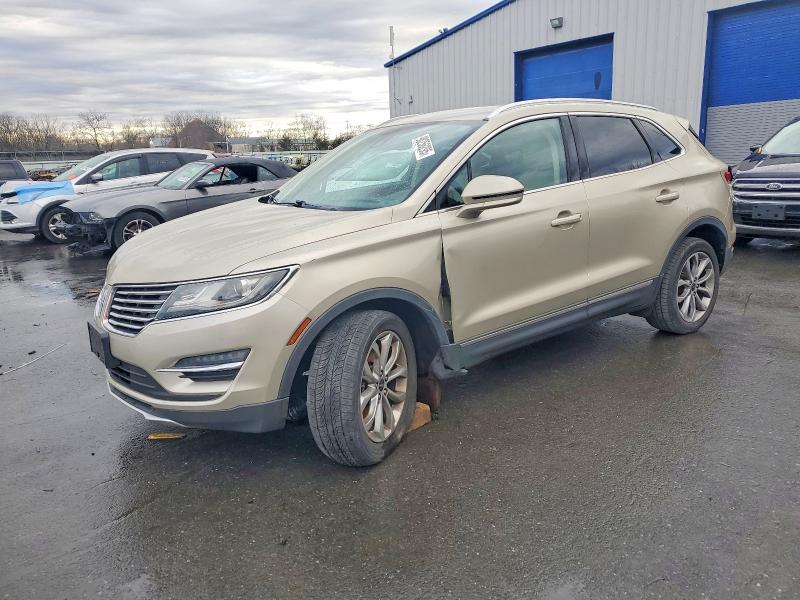 LINCOLN MKC SELECT 2017 with VIN 5LMCJ2C95HUL04115 - Photo from auction