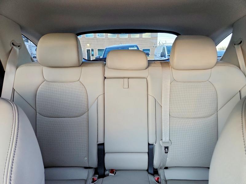Photo 10 from auction – 2023 GENESIS GV70 BASE with VIN KMUMADTB3PU132575