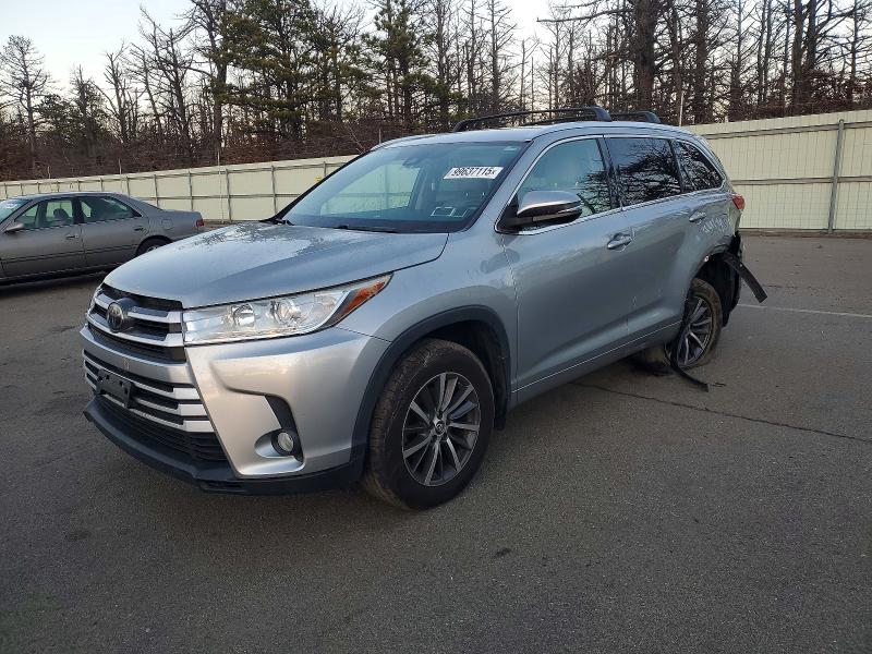 TOYOTA HIGHLANDER 2017 with VIN 5TDJZRFH9HS393422 - Photo from auction