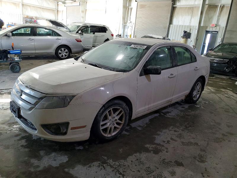 FORD FUSION 2010 with VIN 3FAHP0GA1AR213642 - Photo from auction