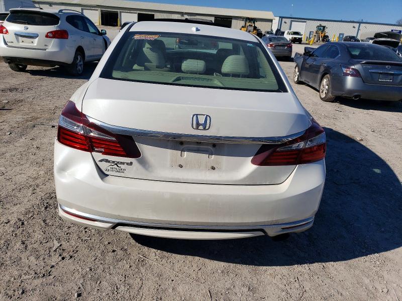 Photo 6 from auction – 2016 HONDA ACCORD with VIN 1HGCR2F79GA212159