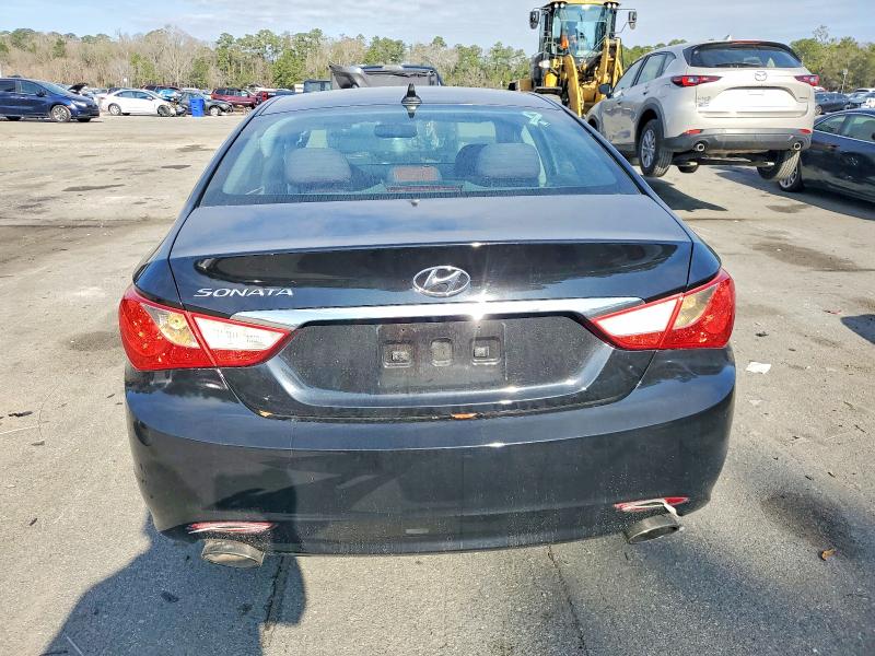 Photo 6 from auction – 2011 HYUNDAI SONATA with VIN 5NPEC4AB5BH225640