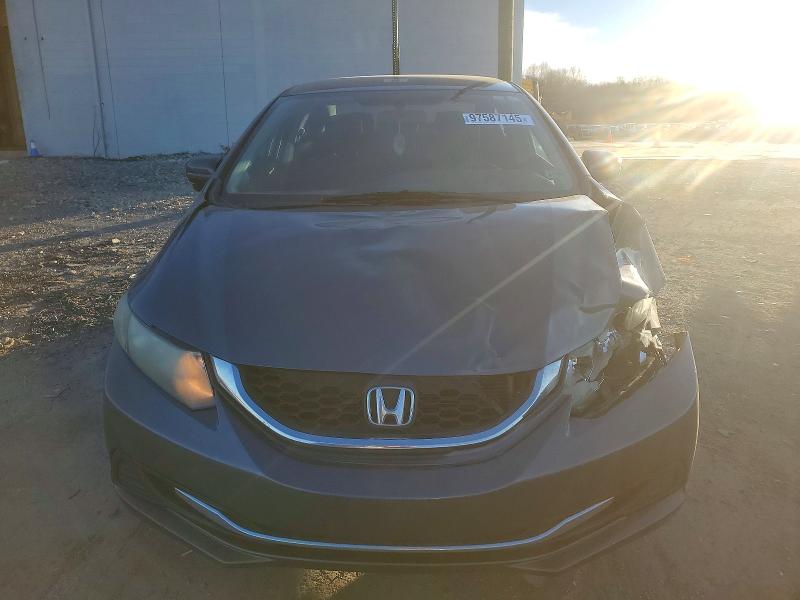 Photo 5 from auction – 2015 HONDA CIVIC with VIN 19XFB2F71FE046750