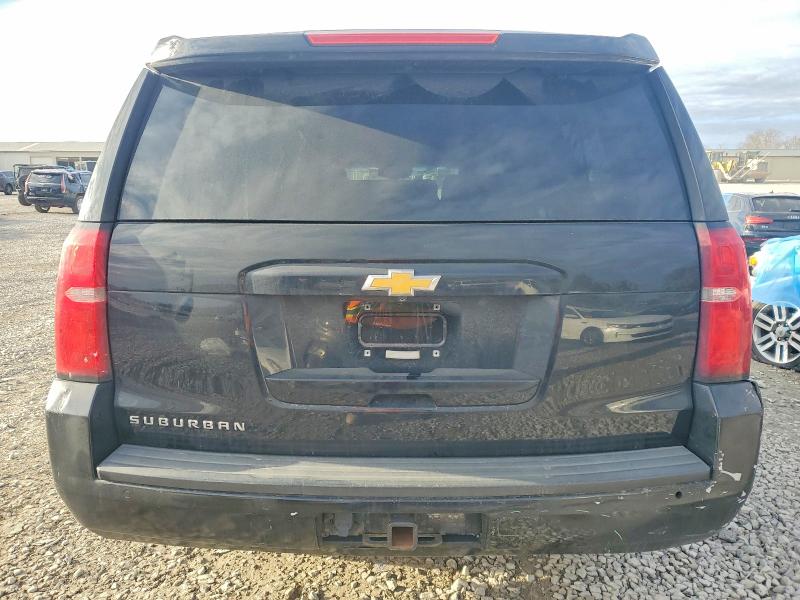 Photo 6 from auction – 2015 CHEVROLET SUBURBAN with VIN 1GNSKJKC5FR508282