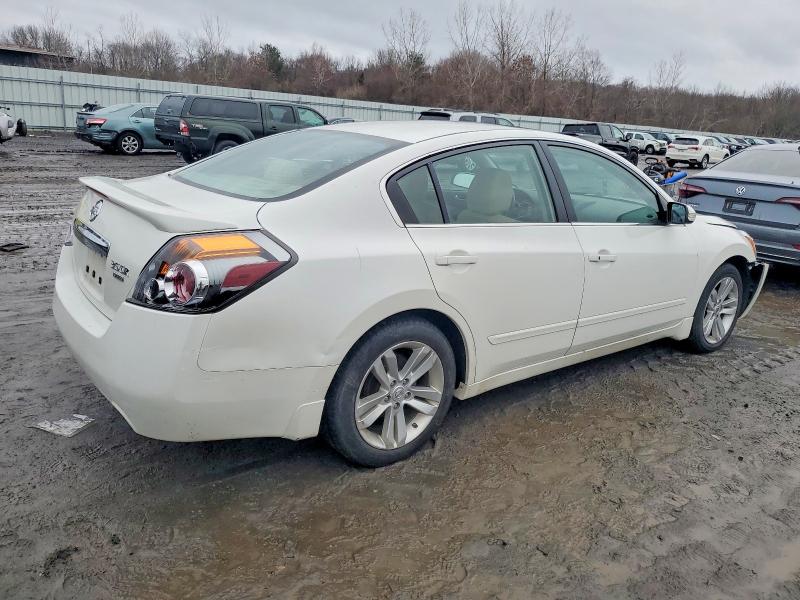 Photo 3 from auction – 2011 NISSAN ALTIMA with VIN 1N4BL2AP3BN474916
