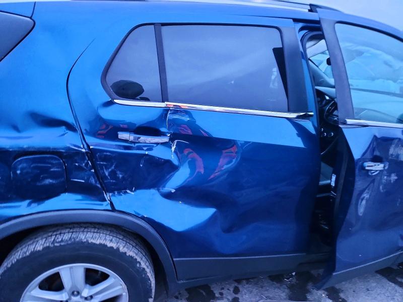 Photo 10 from auction – 2019 CHEVROLET TRAX 1LT with VIN 3GNCJLSB2KL252078