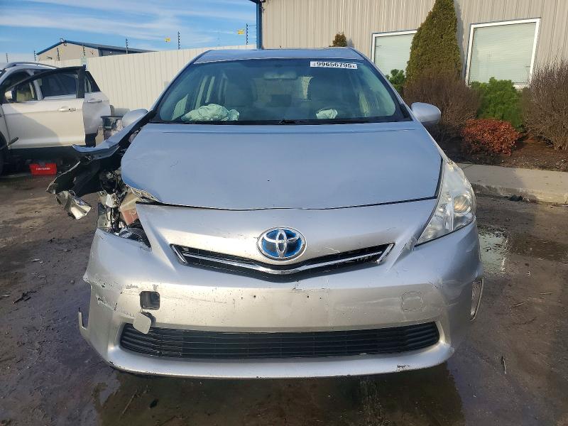 Photo 5 from auction – 2013 TOYOTA PRIUS V with VIN JTDZN3EU7D3211691
