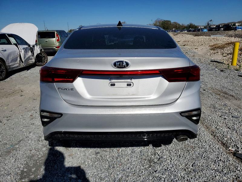Photo 6 from auction – 2021 KIA FORTE with VIN 3KPF24AD2ME345444