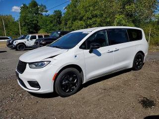 CHRYSLER PACIFICA H 2024 with VIN 2C4RC1S79RR158421 - Photo from auction