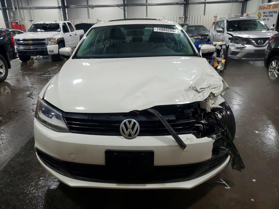 Photo 5 from auction – 2011 VOLKSWAGEN JETTA TDI with VIN 3VW3L7AJ8BM119173