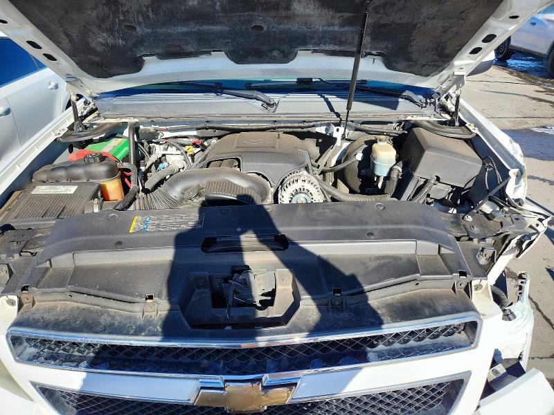 Photo 12 from auction – 2008 CHEVROLET SUBURBAN K with VIN 3GNFK16328G208732