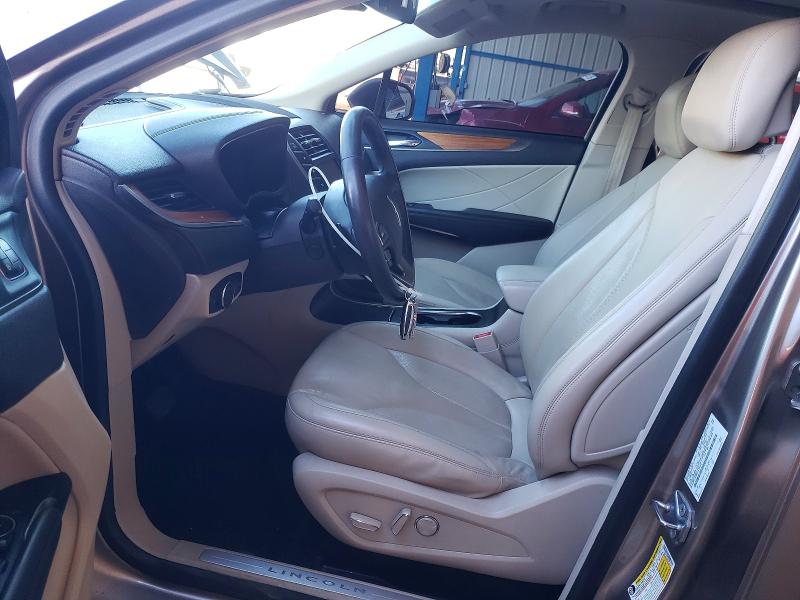 Photo 7 from auction – 2018 LINCOLN MKC with VIN 5LMCJ2D98JUL23343