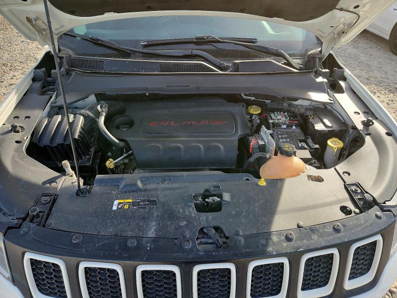 Photo 12 from auction – 2019 JEEP COMPASS TR with VIN 3C4NJDDB6KT668882
