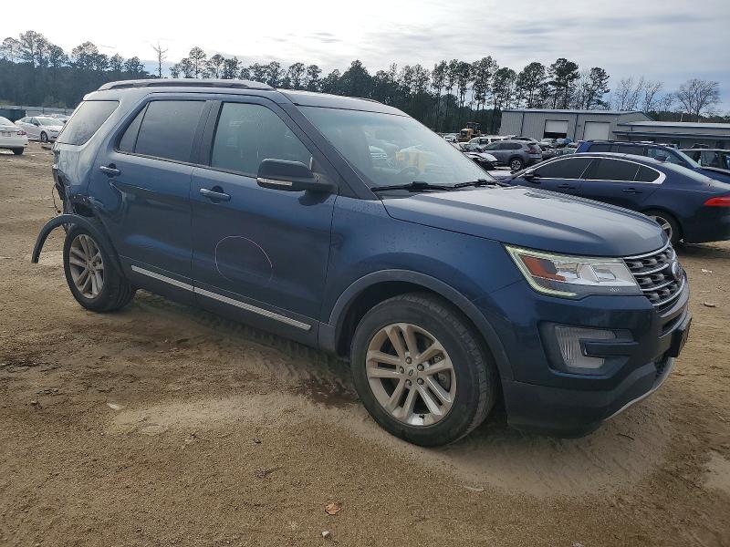Photo 4 from auction – 2017 FORD EXPLORER X with VIN 1FM5K7D88HGE34920