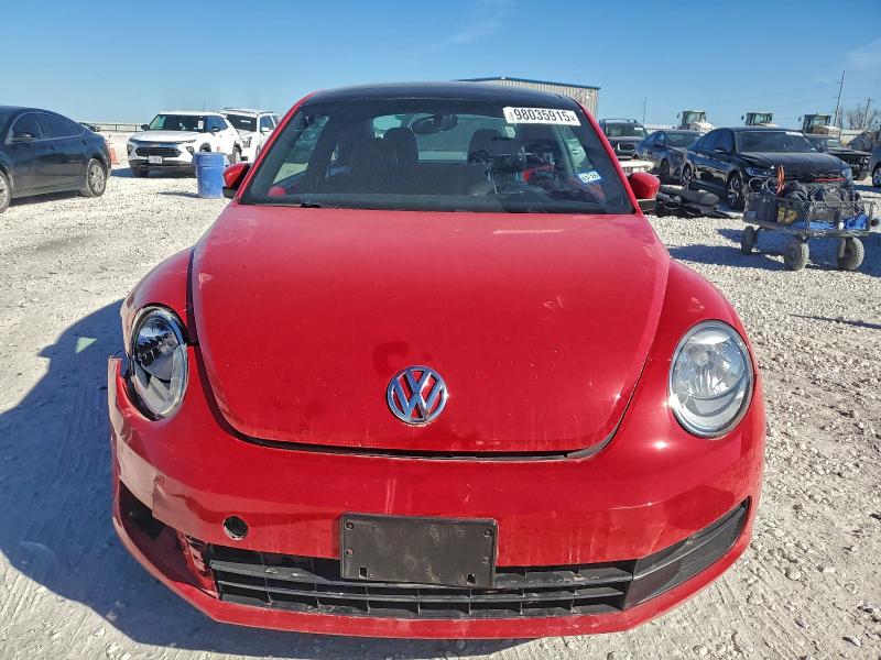 Photo 5 from auction – 2014 VOLKSWAGEN BEETLE with VIN 3VWJX7AT6EM630947