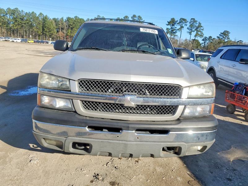 Photo 5 from auction – 2004 CHEVROLET AVALANCHE with VIN 3GNEC12T54G315962