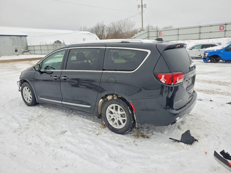 Photo 2 from auction – 2020 CHRYSLER PACIFICA with VIN 2C4RC1BG9LR275438