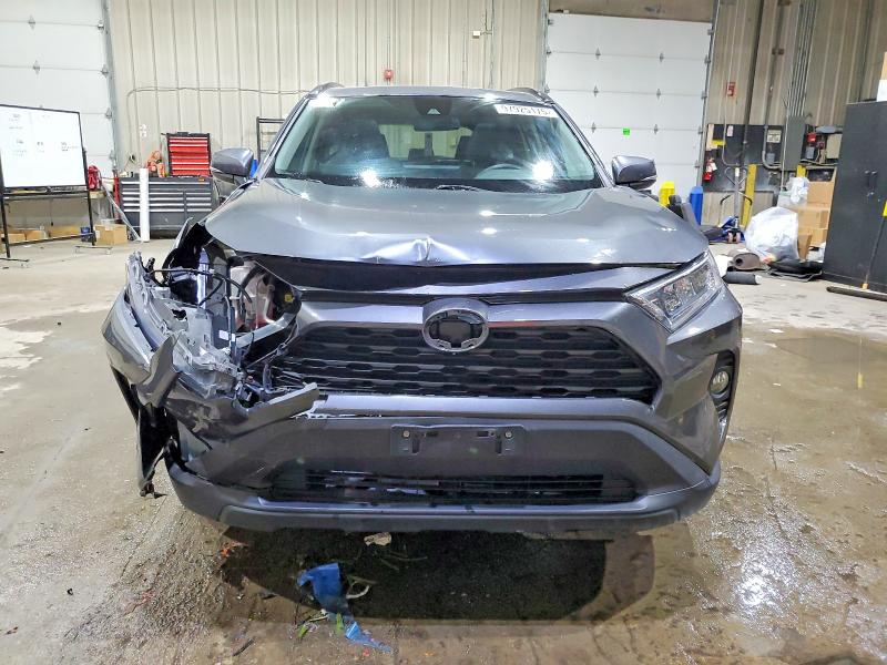Photo 5 from auction – 2020 TOYOTA RAV4 XLE with VIN 2T3P1RFV0LC124371