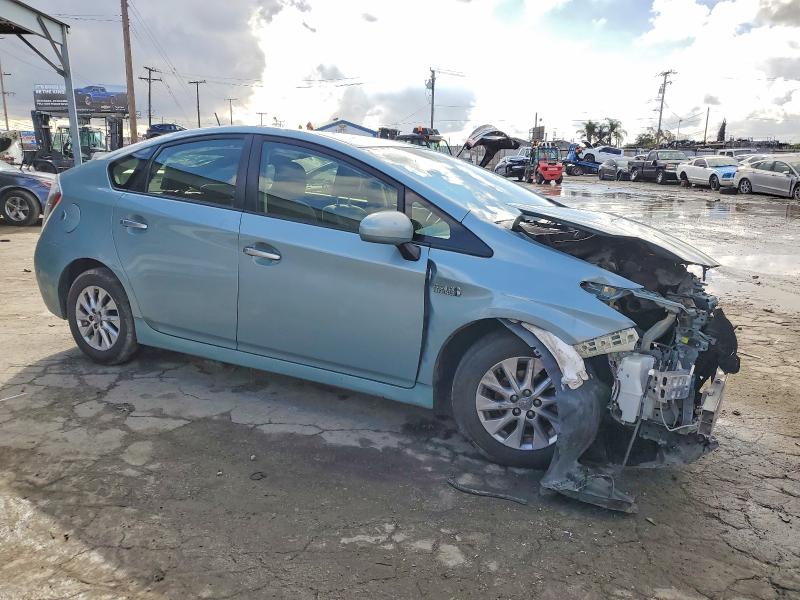 Photo 4 from auction – 2015 TOYOTA PRIUS PLUG with VIN JTDKN3DP7F3066636