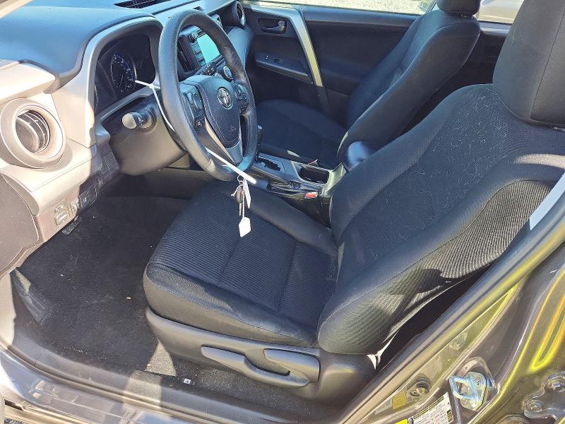 Photo 7 from auction – 2018 TOYOTA RAV4 LE with VIN 2T3ZFREV9JW457210