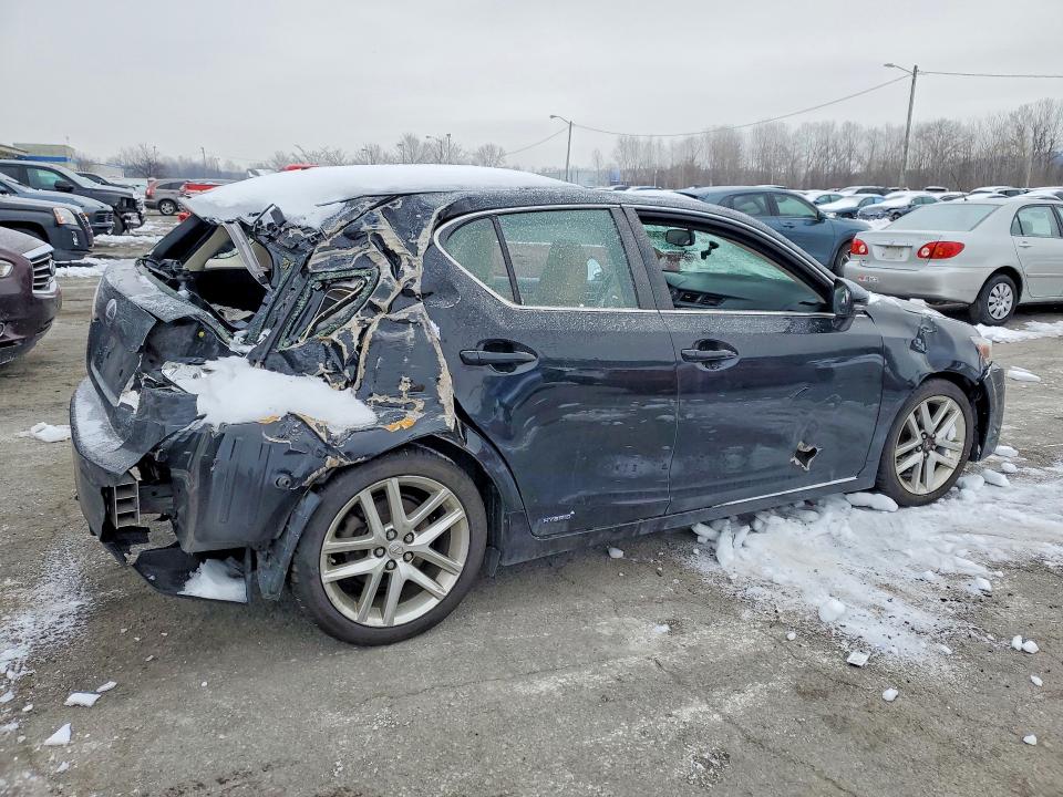 Photo 3 from auction – 2015 LEXUS CT 200 with VIN JTHKD5BH9F2240785