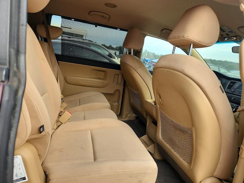 Photo 11 from auction – 2015 KIA SEDONA LX with VIN KNDMB5C13F6071020