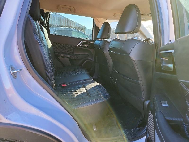 Photo 11 from auction – 2022 MITSUBISHI OUTLANDER with VIN JA4J3VA82NZ088298