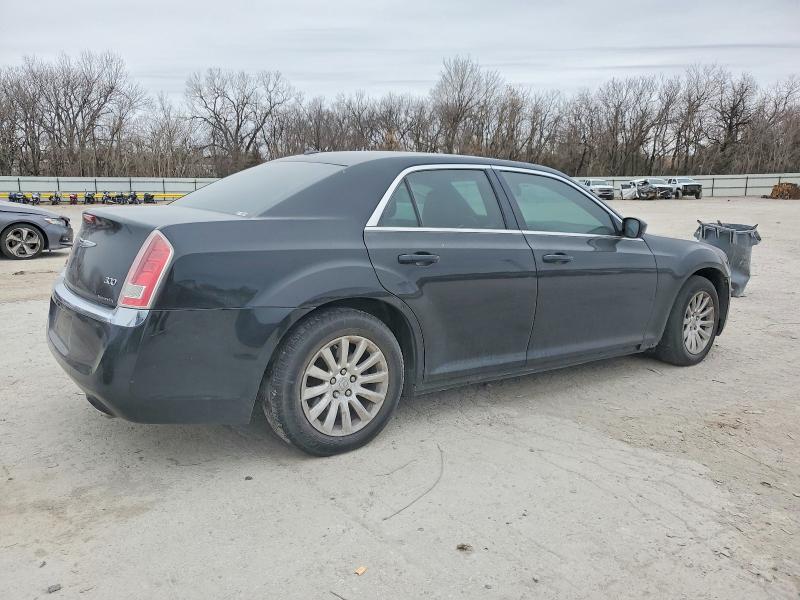Photo 3 from auction – 2013 CHRYSLER 300 with VIN 2C3CCAAG6DH713254