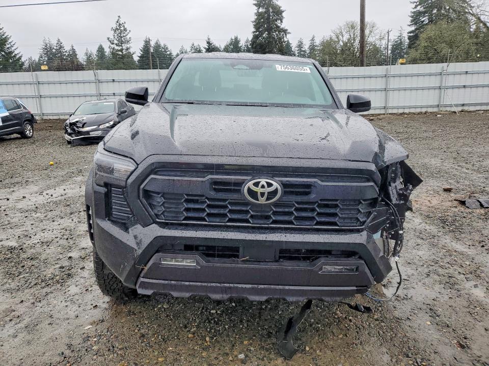 Photo 5 from auction – 2025 TOYOTA TACOMA DOU with VIN 3TMLB5JN9SM150770