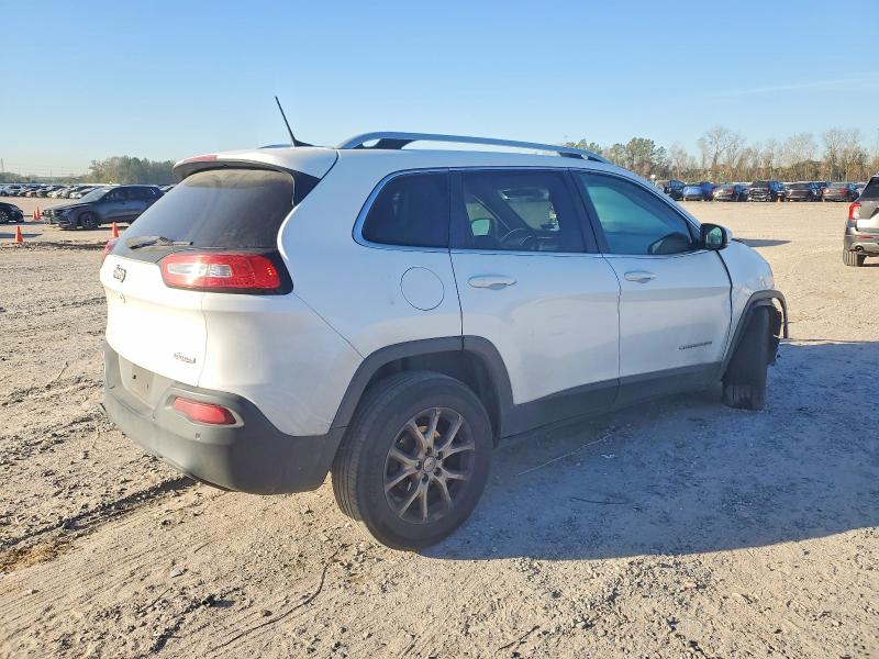 Photo 3 from auction – 2016 JEEP CHEROKEE L with VIN 1C4PJLCB2GW230575