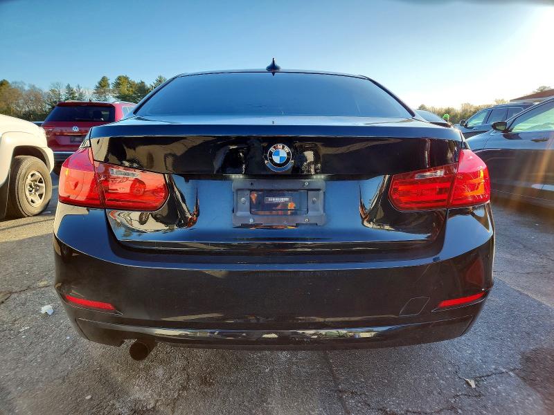 Photo 6 from auction – 2012 BMW 328 with VIN WBA3A5C51CF349701