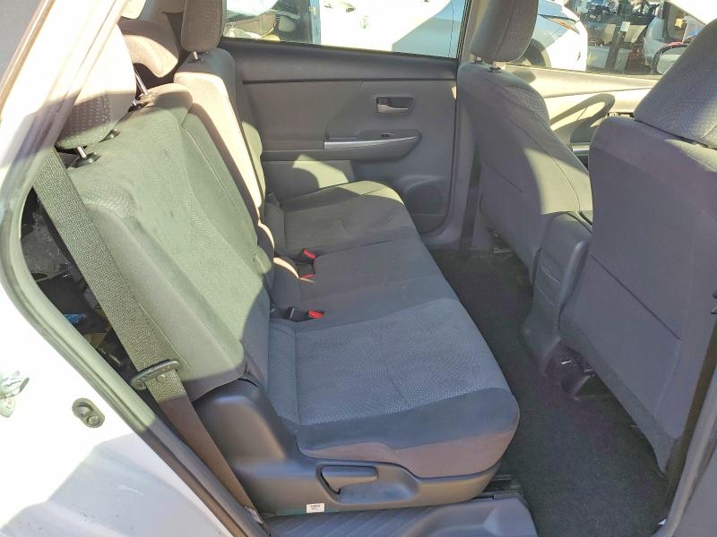 Photo 11 from auction – 2013 TOYOTA PRIUS V with VIN JTDZN3EU7D3273589