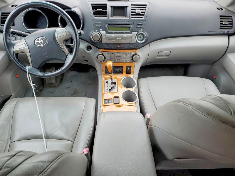 Photo 8 from auction – 2008 TOYOTA HIGHLANDER with VIN JTEEW44A082023272