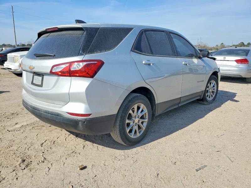 Photo 3 from auction – 2020 CHEVROLET EQUINOX with VIN 2GNAXFEV7L6150262