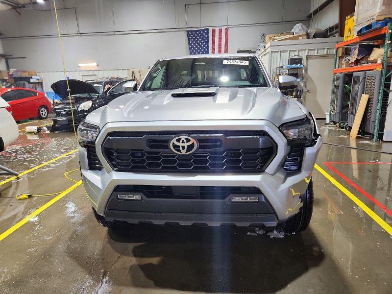 Photo 5 from auction – 2025 TOYOTA TACOMA DOU with VIN 3TMLB5JN0SM198738