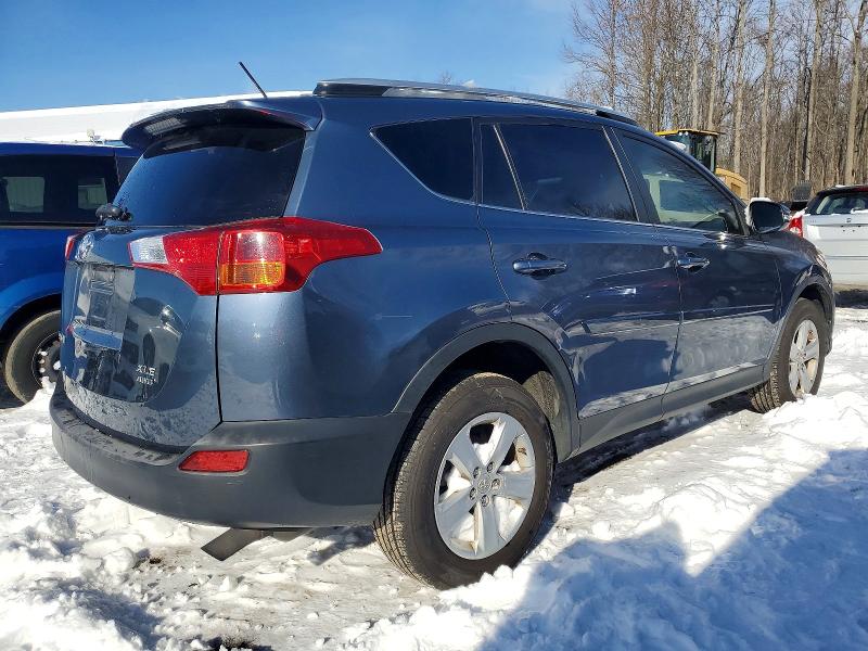 Photo 3 from auction – 2013 TOYOTA RAV4 XLE with VIN JTMRFREV8DD029548