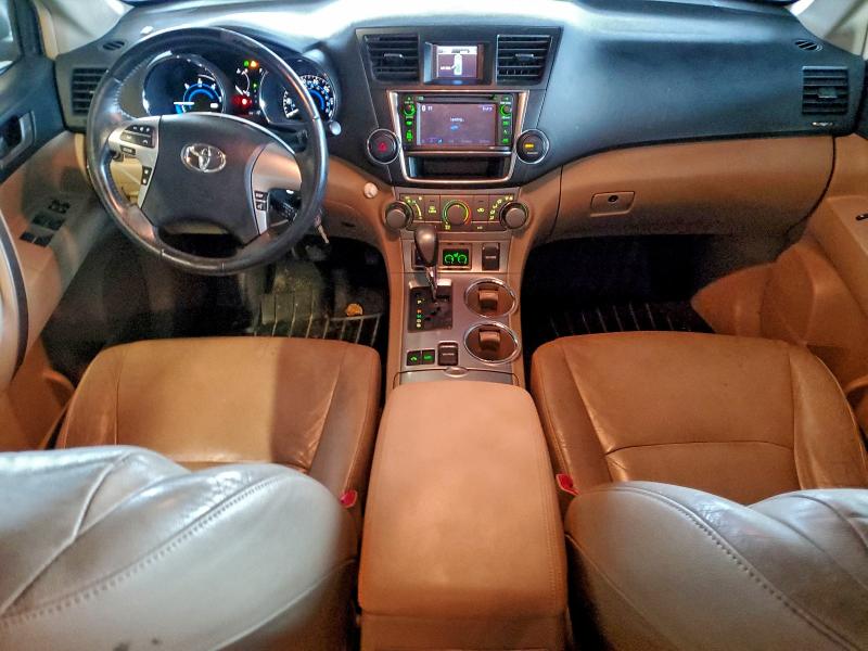 Photo 8 from auction – 2013 TOYOTA HIGHLANDER with VIN JTEBC3EH8D2012757