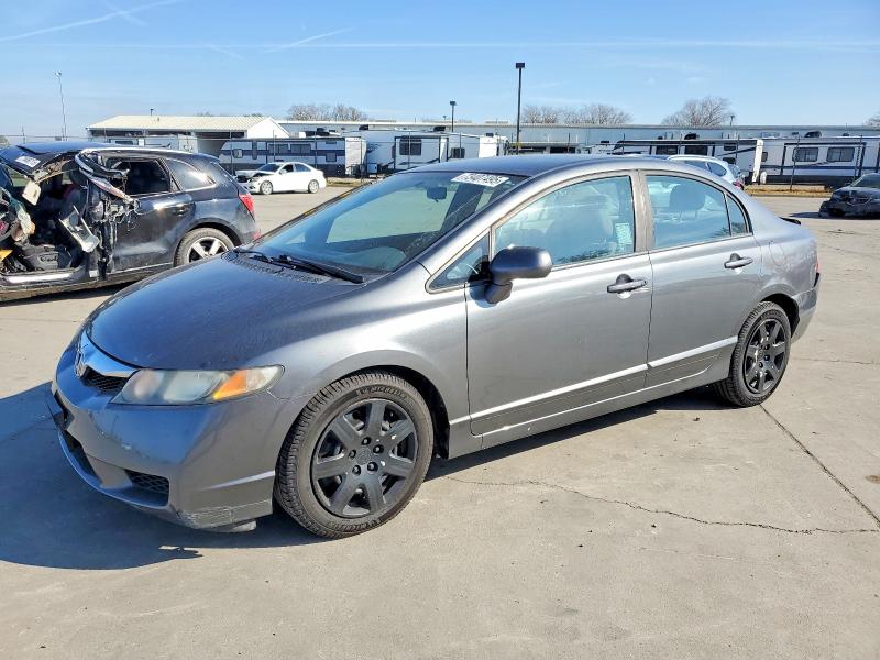 HONDA CIVIC 2010 with VIN 19XFA1F51AE086069 - Photo from auction