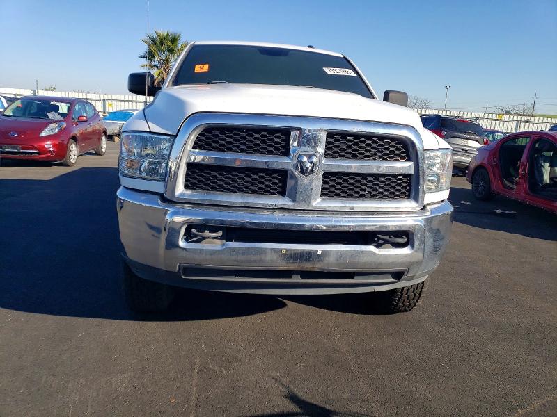 Photo 5 from auction – 2016 RAM 2500 with VIN 3C6UR5JL9GG221736