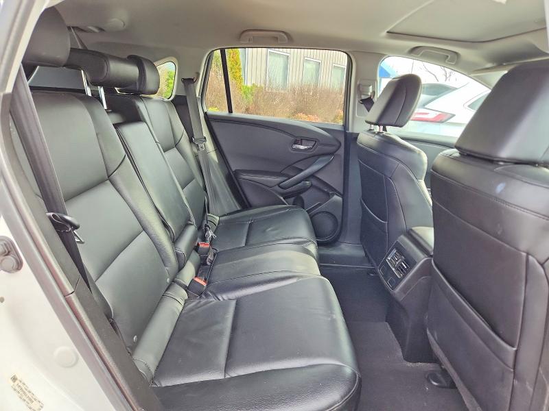 Photo 11 from auction – 2018 ACURA RDX with VIN 5J8TB3H30JL013906