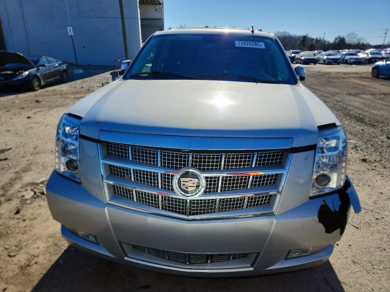 Photo 5 from auction – 2010 CADILLAC ESCALADE E with VIN 1GYUKJEF7AR190885
