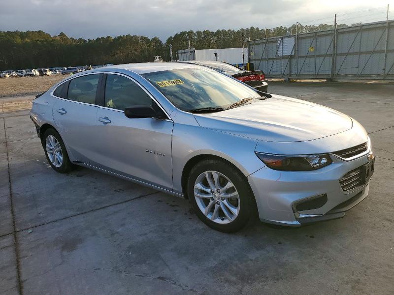 Photo 4 from auction – 2017 CHEVROLET MALIBU with VIN 1G1ZE5ST0HF132092