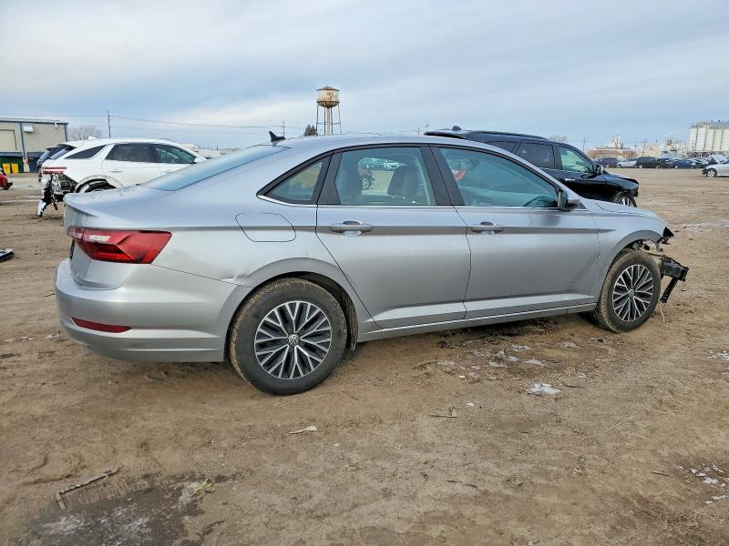 Photo 3 from auction – 2020 VOLKSWAGEN JETTA with VIN 3VWCB7BU0LM007254