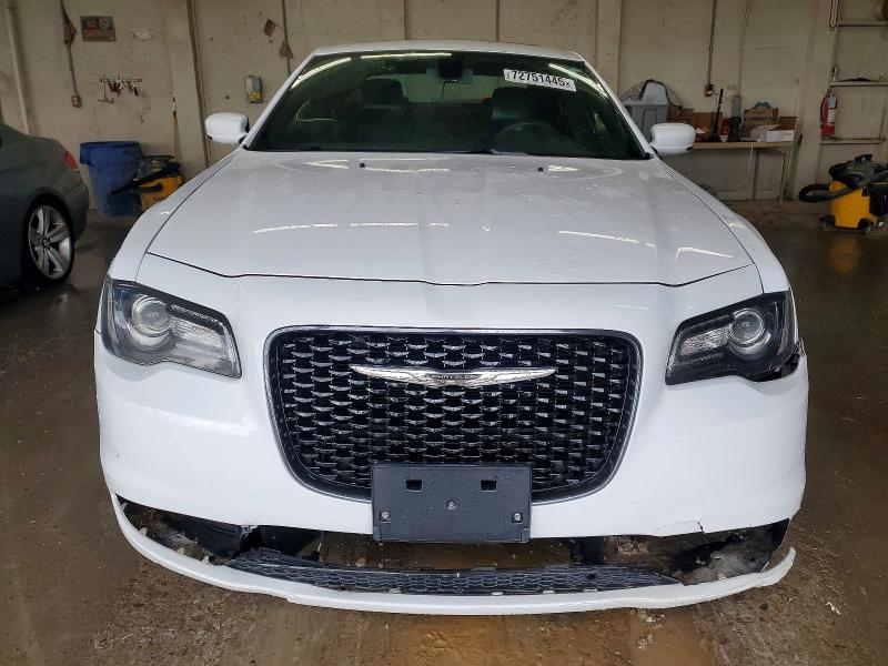 Photo 5 from auction – 2015 CHRYSLER 300 S with VIN 2C3CCAGG0FH876380
