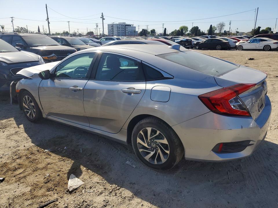 Photo 2 from auction – 2017 HONDA CIVIC EX with VIN 19XFC2F70HE200770